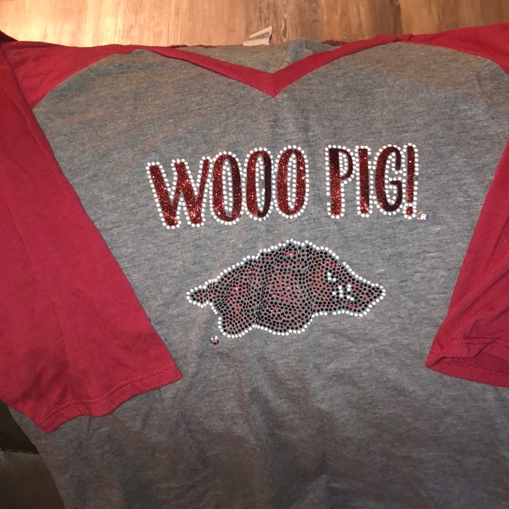 Kavio girl’s arkansas razorback 3/4 sleeve shirt